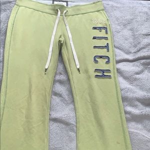 abercrombie and fitch green sweats